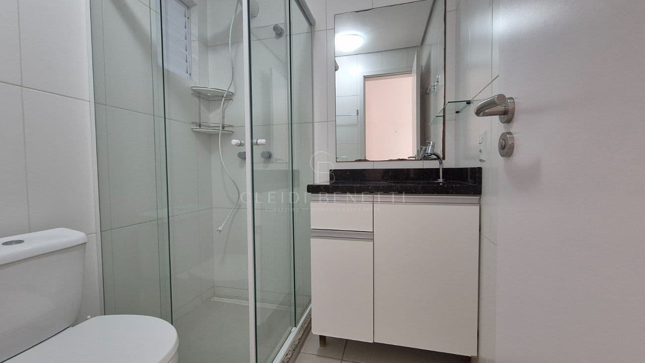 Aluguel - Apartamento 3 dormitórios - São João — foto 1