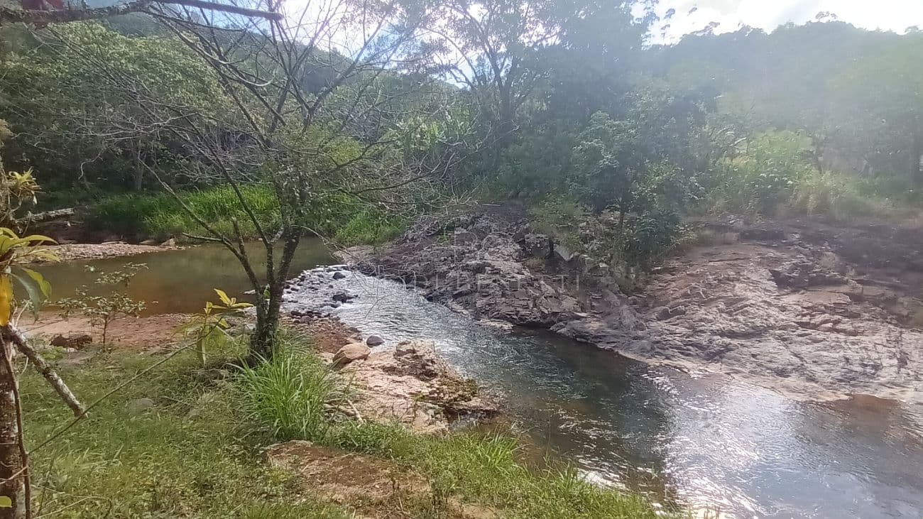 Sitio Morro do Bau em Ilhota — foto 1