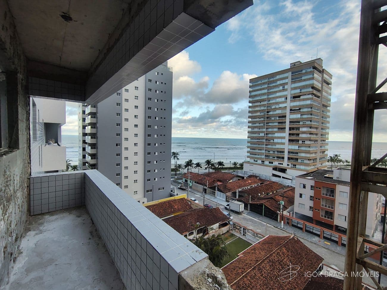 BELÍSSIMO APARTAMENTO, AMPLO E LAZER COMPLETO — foto 1