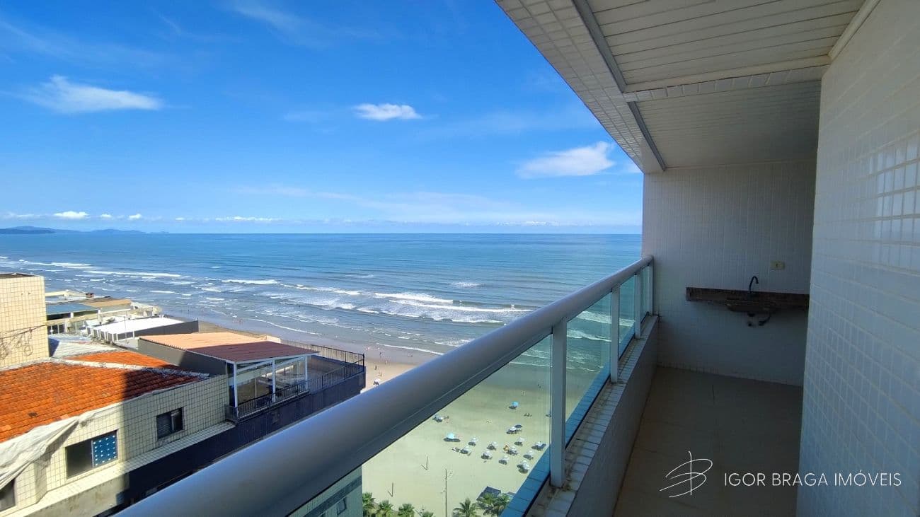 EXCELENTE APARTAMENTO, À 40M DO MAR E LAZER COMPLETO — foto 1
