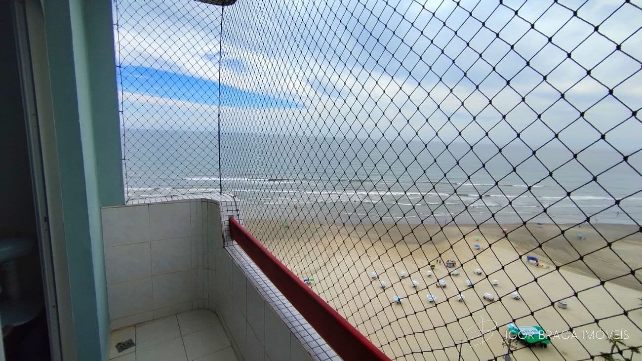 BELÍSSIMO APARTAMENTO, LAZER E À 10M DO MAR — foto 1