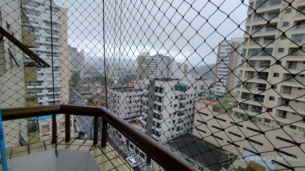 BELÍSSIMO APARTAMENTO, À 700 METROS DO MAR — foto 1