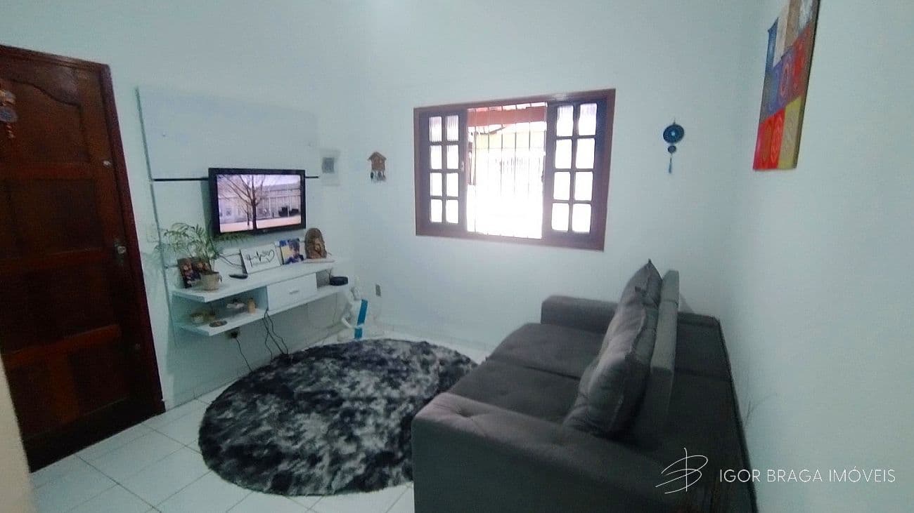BELÍSSIMA CASA, AMPLA E À 950M DO MAR — foto 1