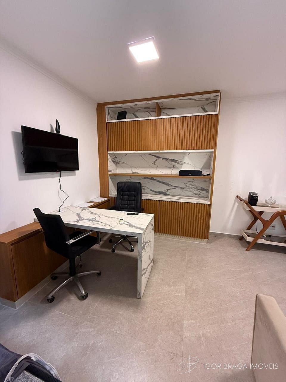 LOJA COMERCIAL, BEM LOCALIZADA, AMPLA E Á 950M DO MAR — foto 1