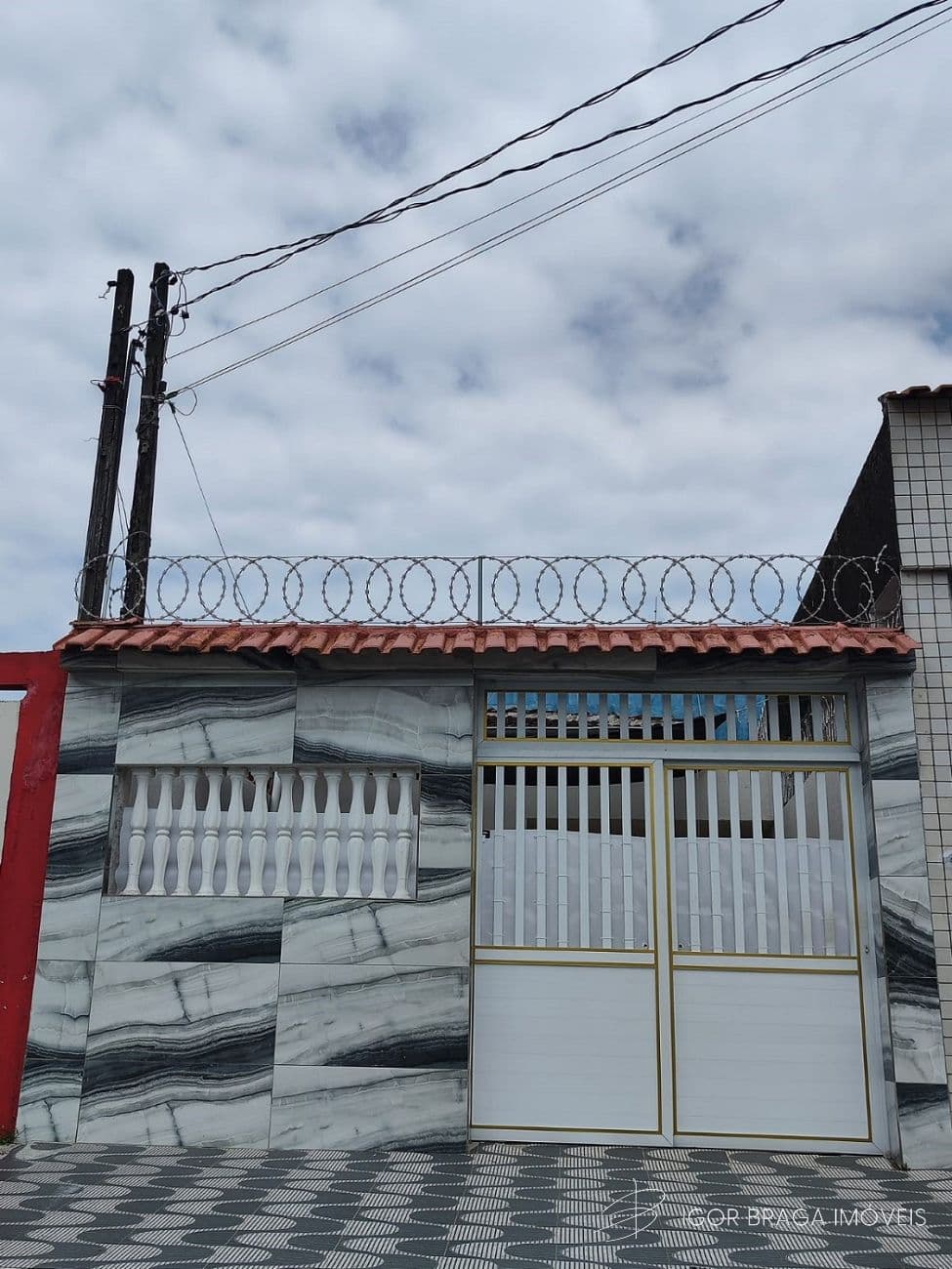 BELISSÍMA CASA, AMPLA Á 400M DO MAR — foto 1