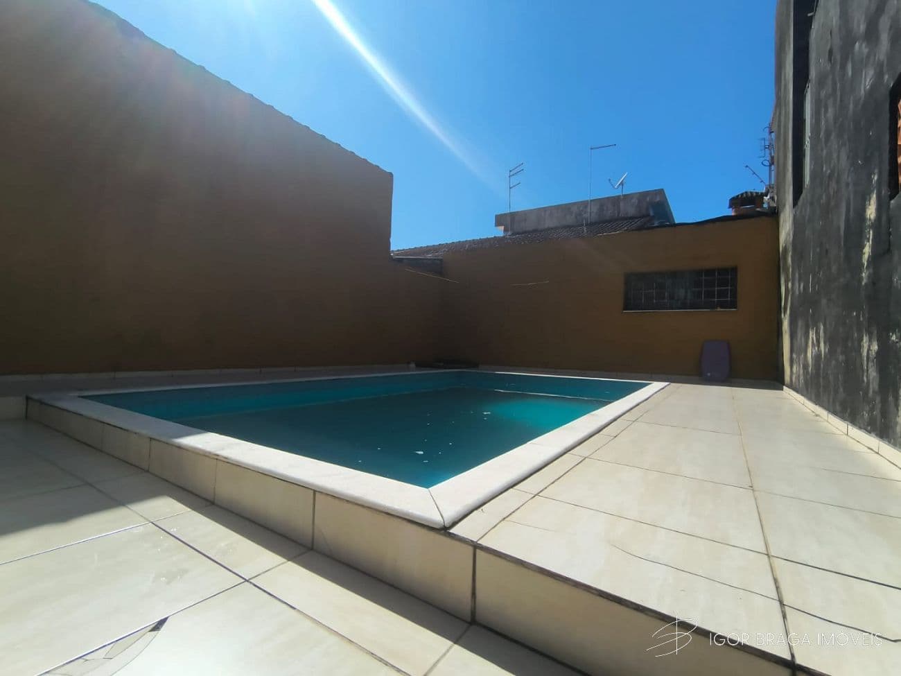 BELISSÍMO SOBRADO, COM PISCINA E AMPLO — foto 1