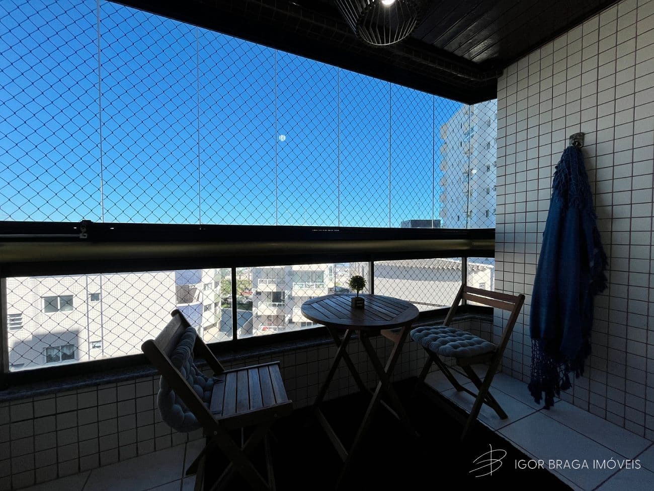 EXCELENTE APARTAMENTO A 50M DO MAR, COM AREA DE LAZER COMPLETA — foto 1