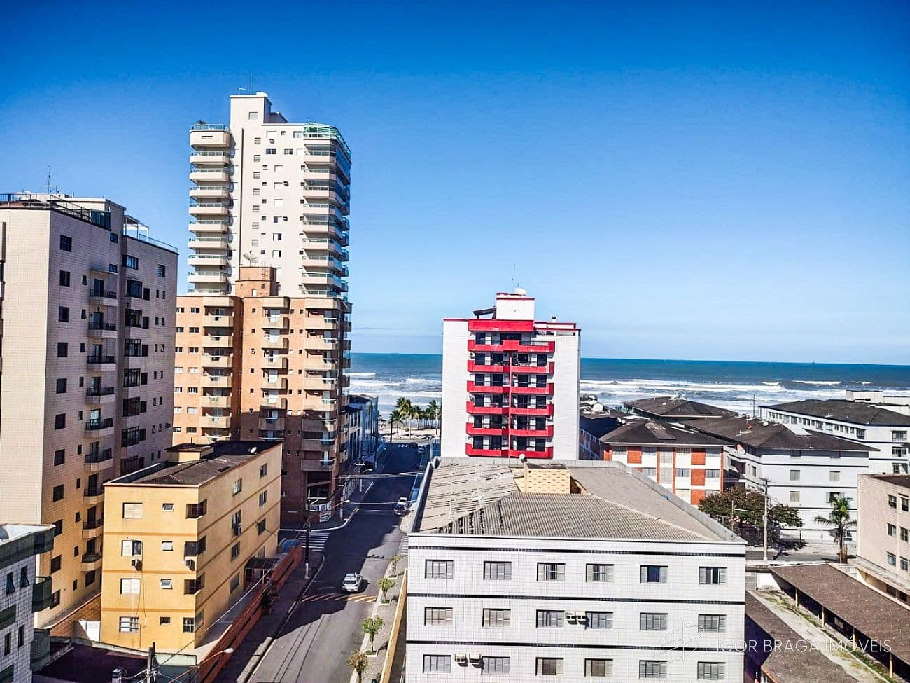 BELÍSSIMO APARTAMENTO, AMPLO, ACABAMENTO FINO E LAZER COMPLETO — foto 1