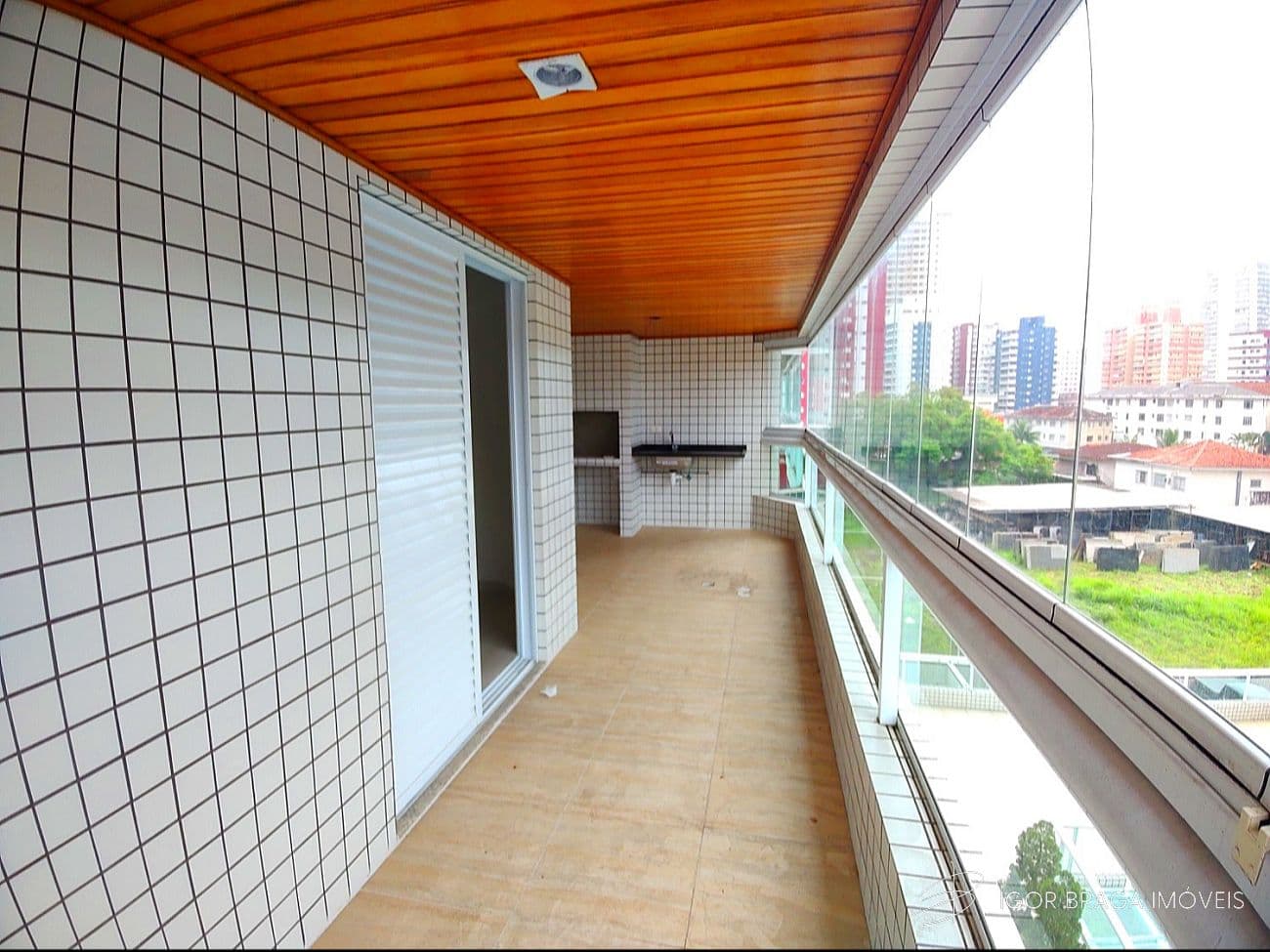 EXCELENTE APARTAMENTO, À 650M DO MAR E LAZER COMPLETO — foto 1