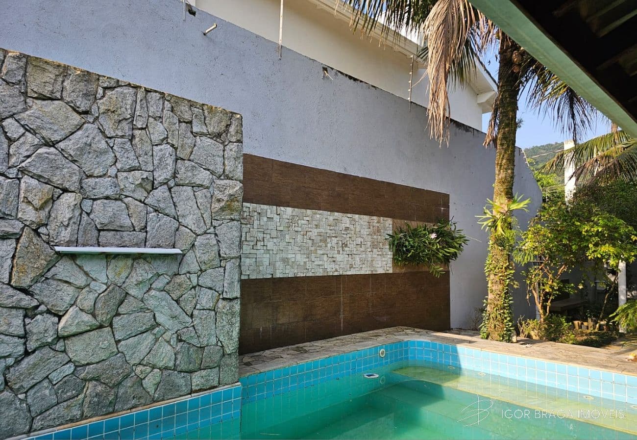 BELÍSSIMA CASA AMPLA, ACABAMENTO FINO E LAZER COMPLETO — foto 1