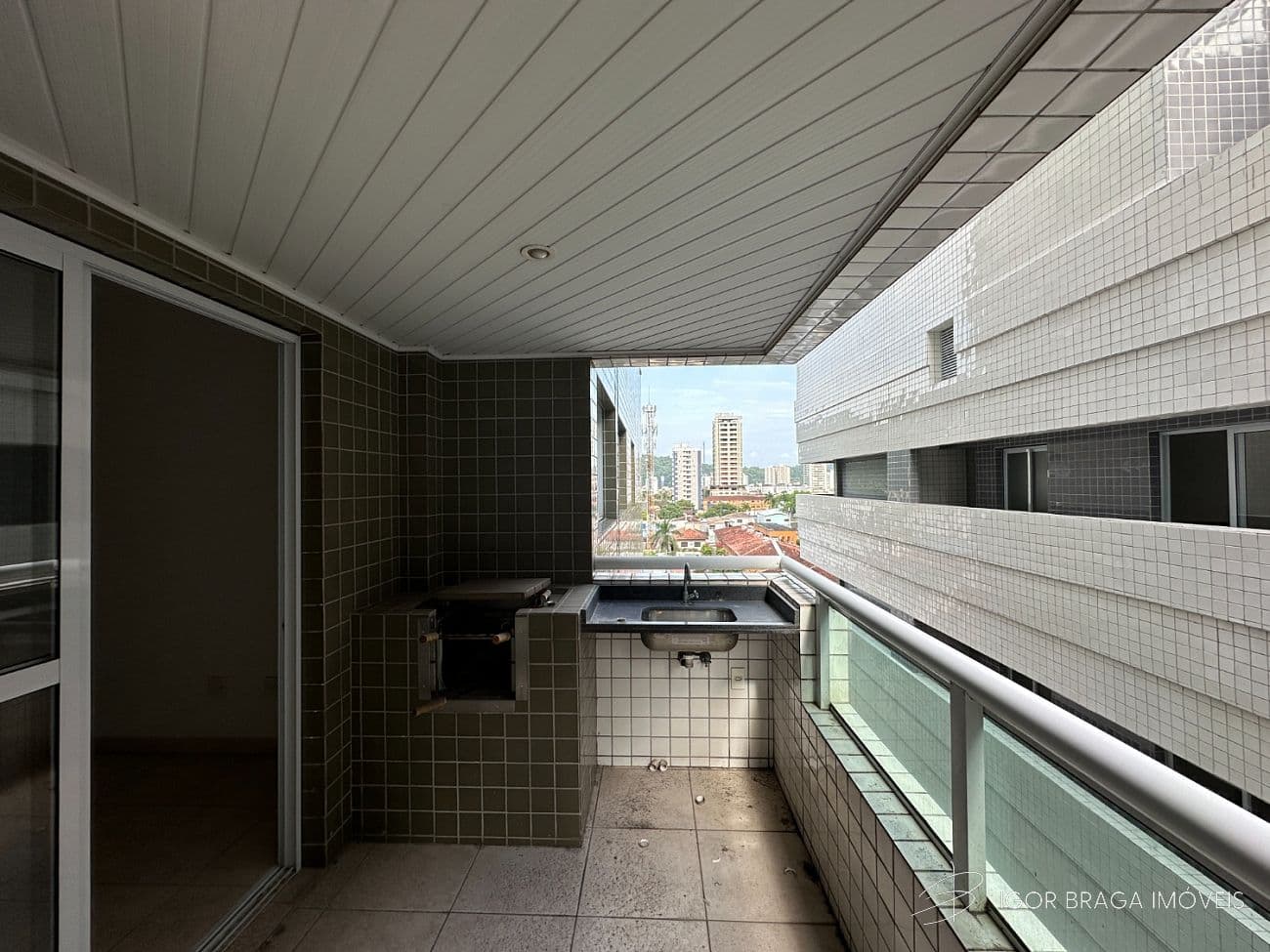 BELÍSSIMO APARTAMENTO, AMPLO, ACABAMENTO FINO E LAZER COMPLETO — foto 1