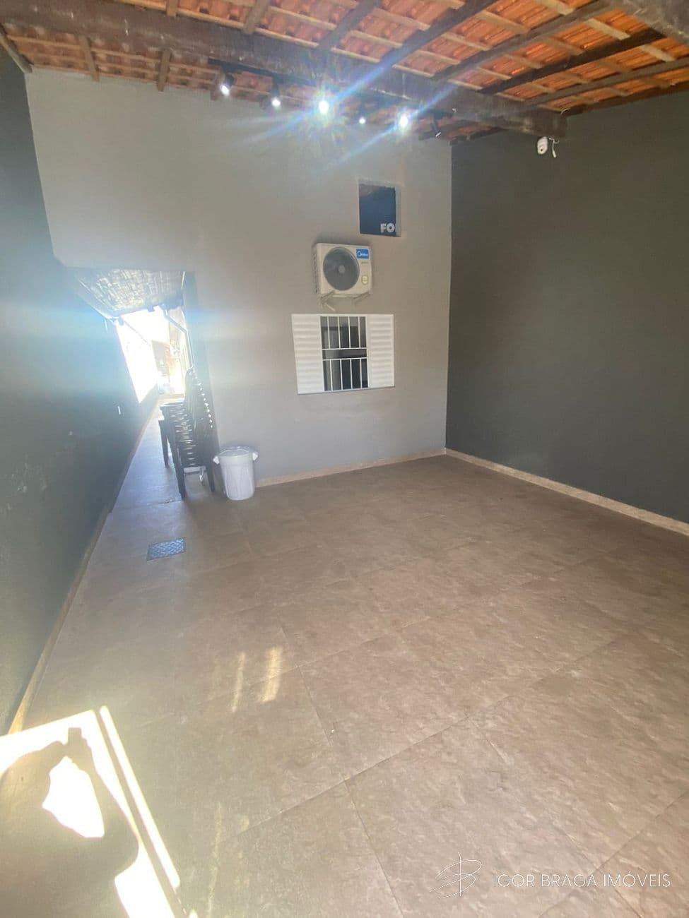 BELÍSSIMA CASA LOCALIZADA NO CAIÇARA — foto 1