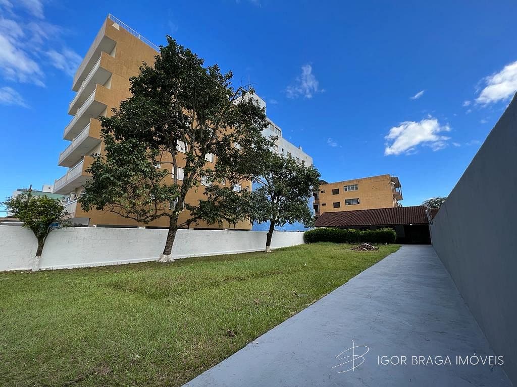 BELÍSSIMO TERRENO COM EDICULA E AMPLO — foto 1