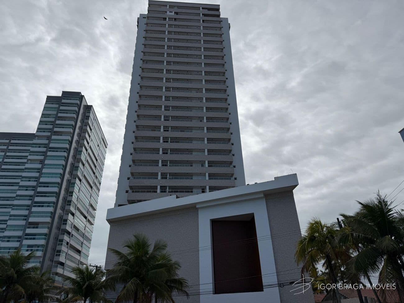 EXCELENTE APARTAMENTO, FINO ACABAMENTO E LAZER COMPLETO — foto 1