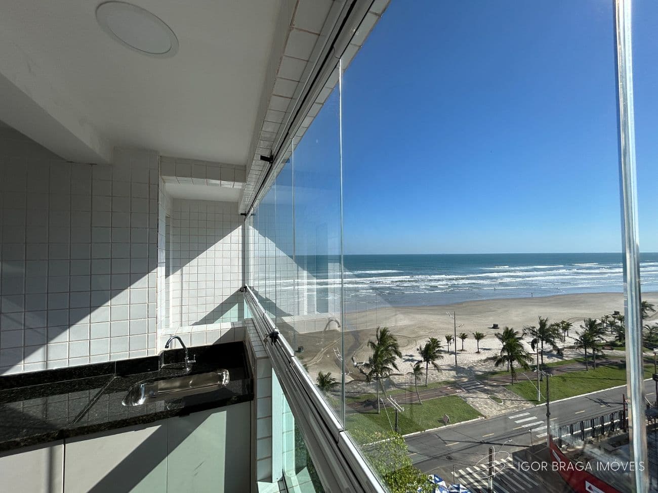 EXCELENTE APARTAMENTO, AMPLO E FINO ACABAMENTO — foto 1