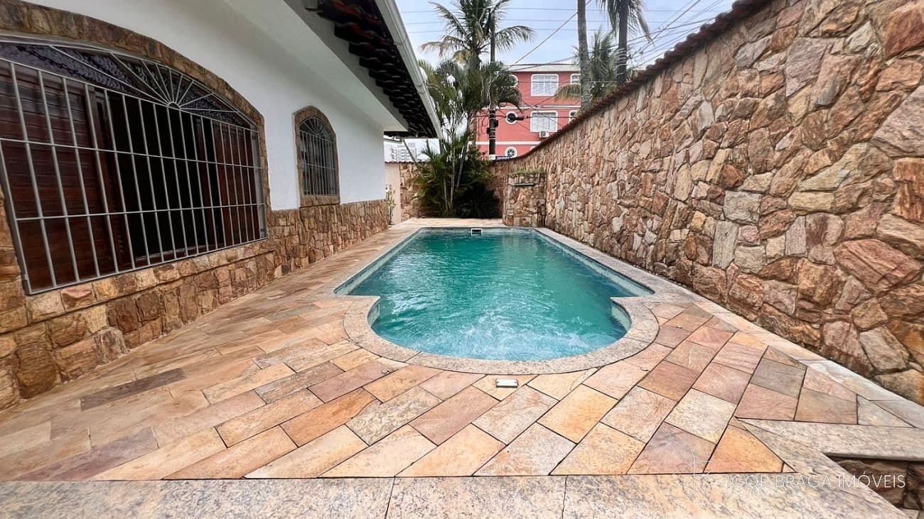 BELÍSSIMA CASA, AMPLA E FINO ACABAMENTO. — foto 1