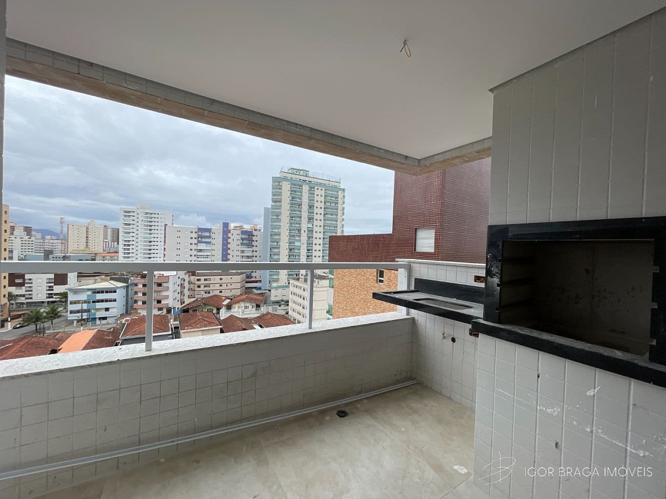 BELÍSSIMA CONSTRUÇÃO, FINO ACABAMENTO E LAZER COMPLETO — foto 1