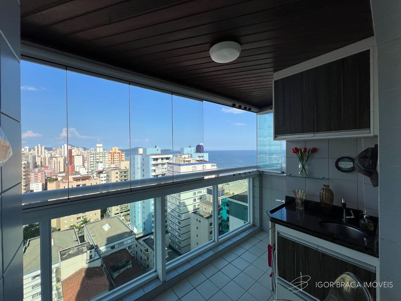 BELÍSSIMO APARTAMENTO, FINO ACABAMENTO E LAZER — foto 1