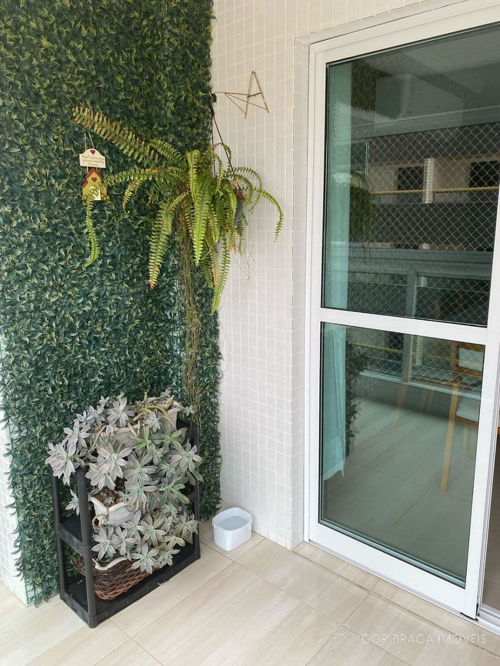 EXCELENTE APARTAMENTO, À 100m DO MAR E LAZER — foto 1