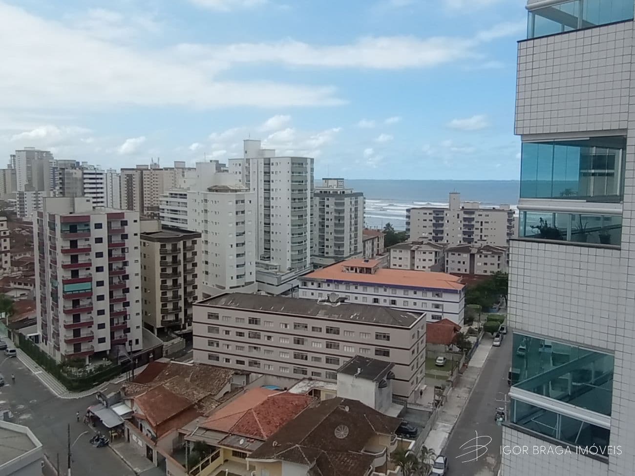 BELÍSSIMO APARTAMENTO, À 250M DO MAR E VISTA LIVRE — foto 1