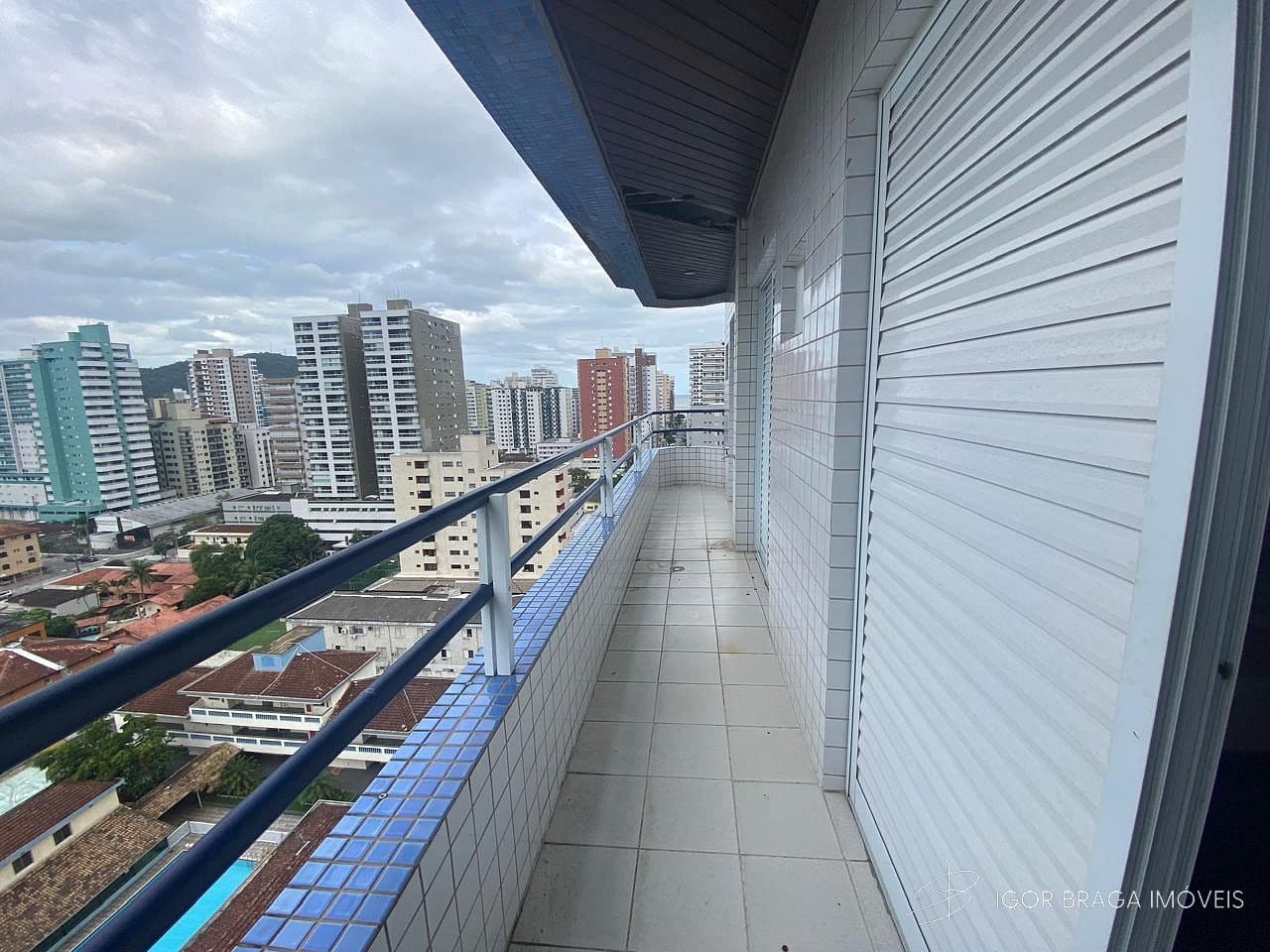 BELISSIMO COBERTURA DUPLEX, AMPLO E À 750M DO MAR — foto 1