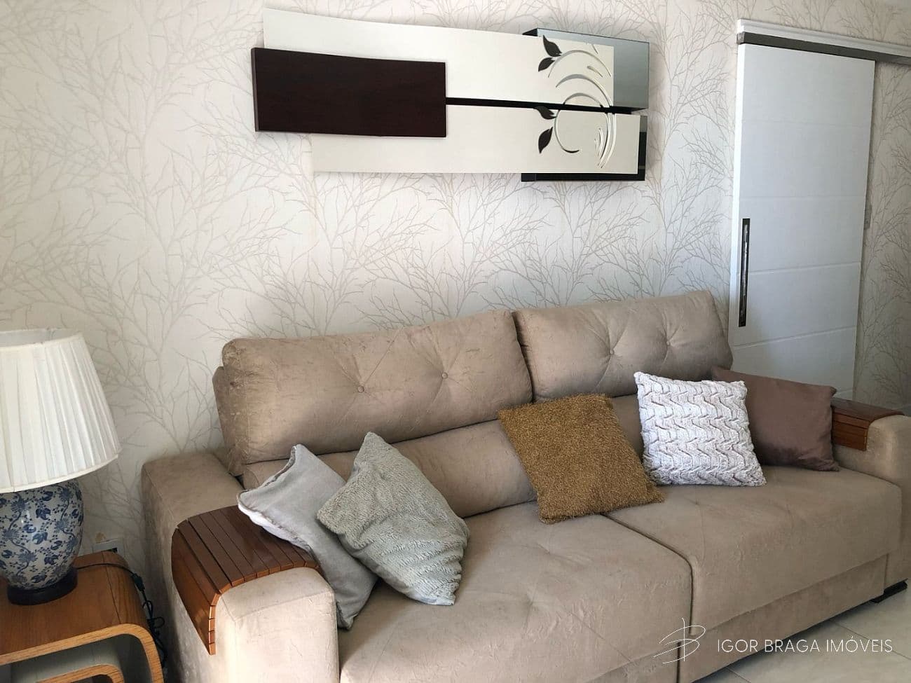 BELÍSSIMO APARATAMENTO, AMPLO E FINO ACABAMENTO — foto 1