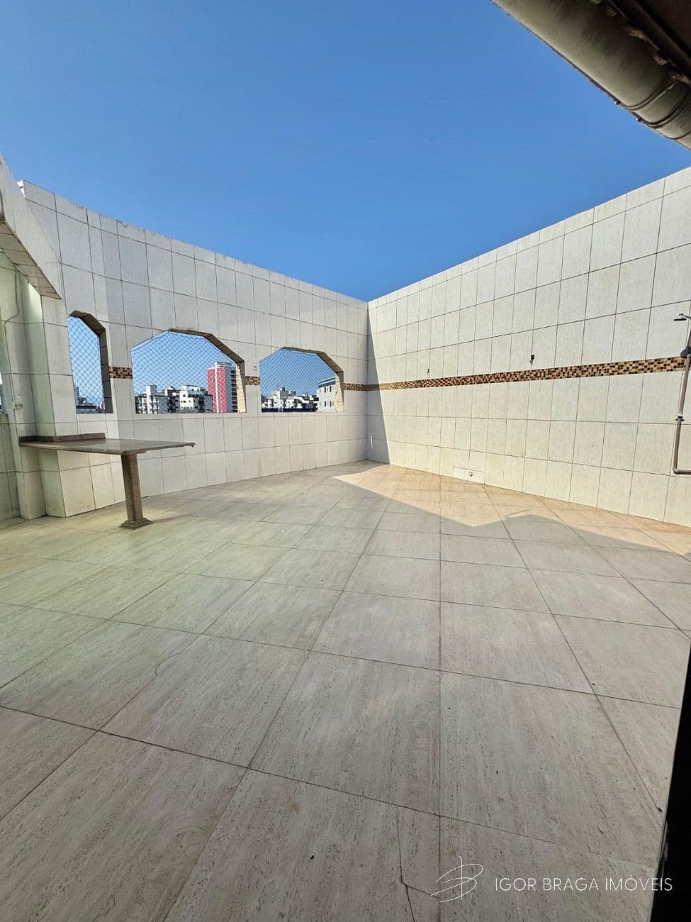 BELÍSSIMO APARTAMENTO, AMPLO E FINO ACABAMENTO — foto 1