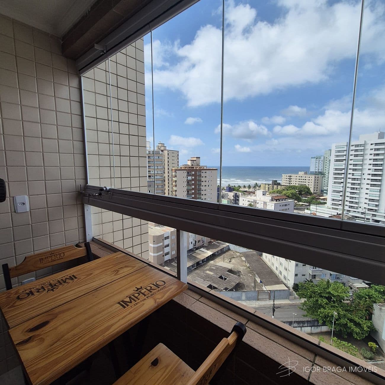 BELÍSSIMO APARTAMENTO, AMPLO E LAZER COMPLETO — foto 1