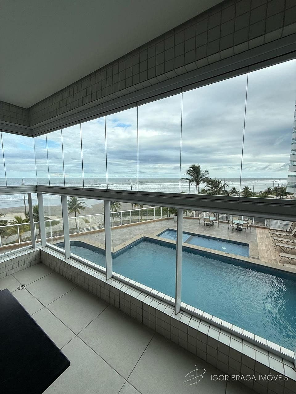 BELÍSSIMO APARTAMENTO, AMPLO E LAZER COMPLETO — foto 1