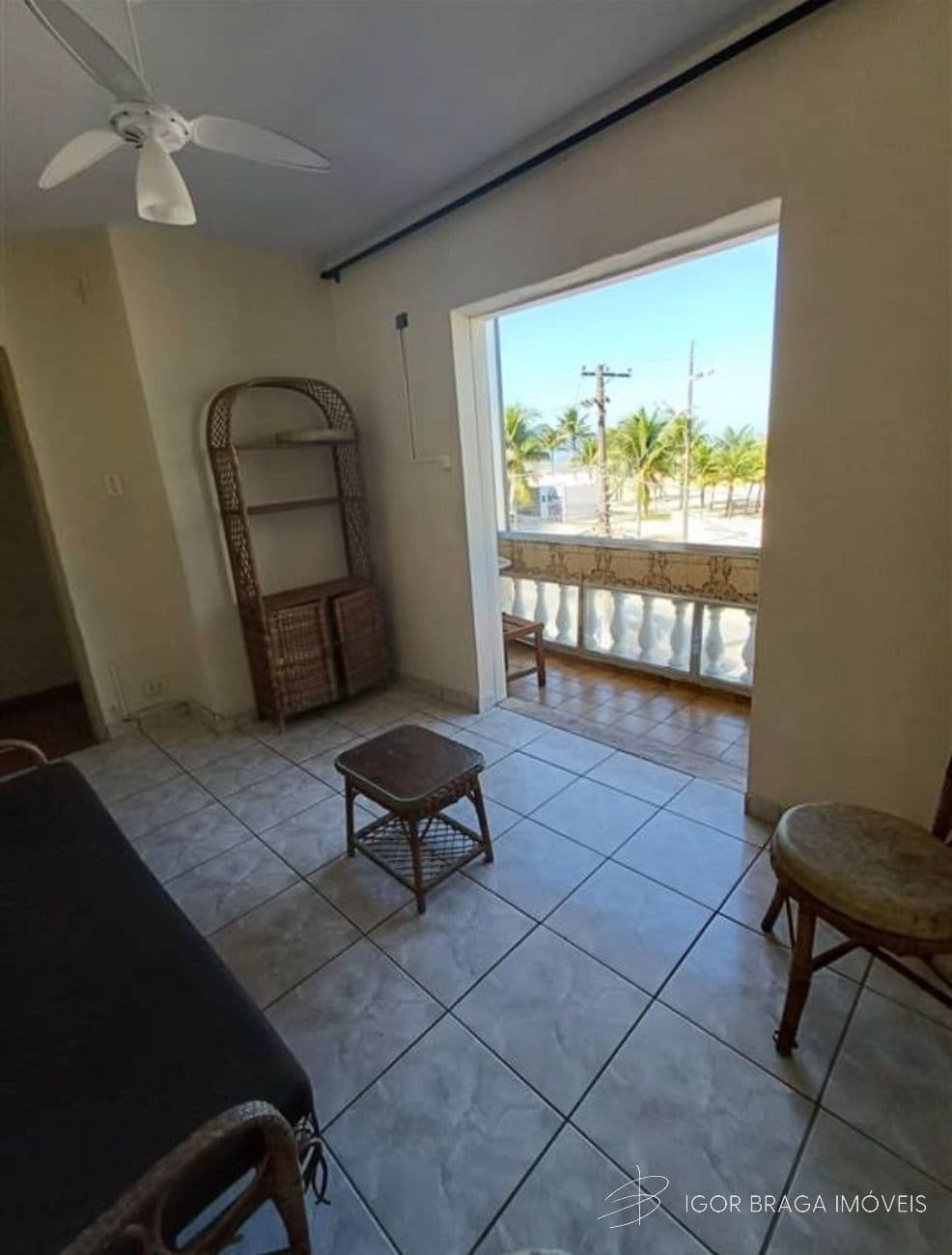 APARTAMENTO, AMPLO E ÓTIMA LOCALIZAÇÃO — foto 1