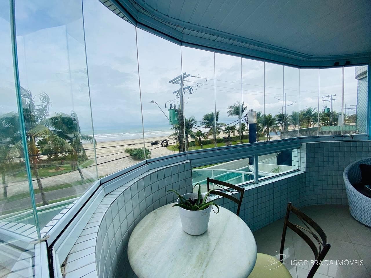 BELISSÍMO APARTAMENTO, FINO ACABAMENTO E ÀREA DE LAZER — foto 1