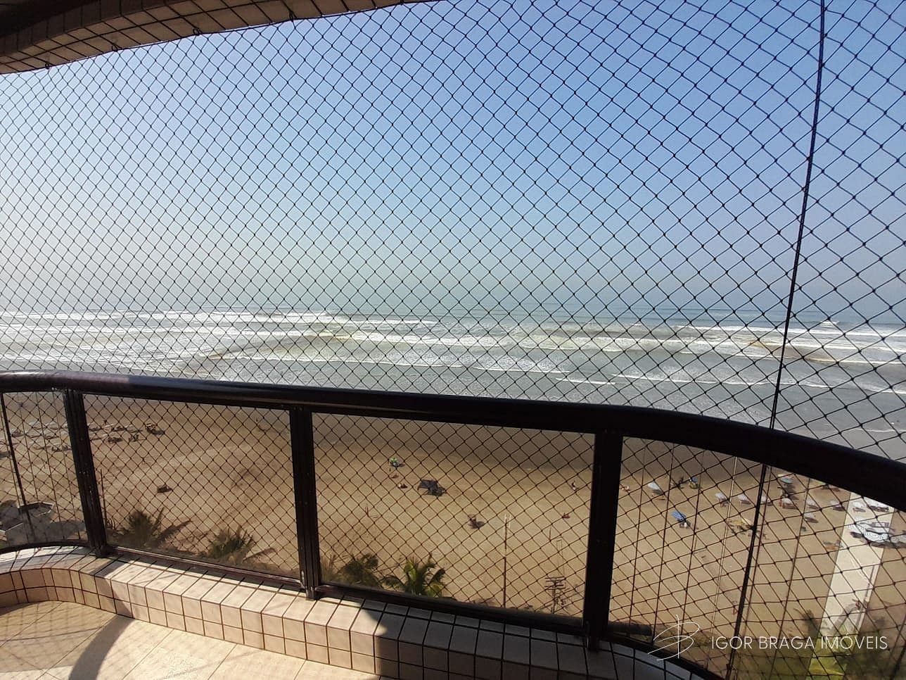 EXCELENTE APARTAMENTO, 3 DORMITÓRIOS E FRENTE MAR — foto 1