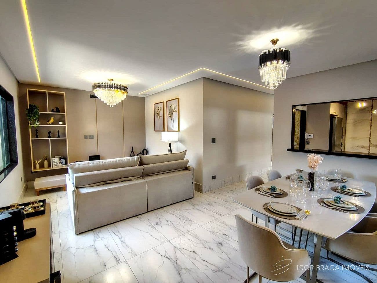 INCRÍVEL CASA, AMPLA, FINO ACABAMENTO E ÀREA DE LAZER — foto 1