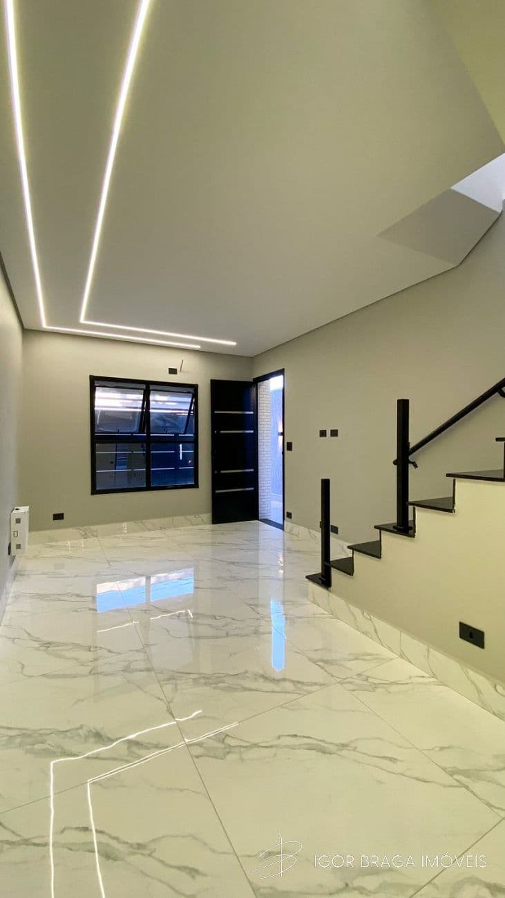 EXCELENTE SOBRADO, FINO ACABAMENTO E ÀREA DE LAZER LAZER — foto 1