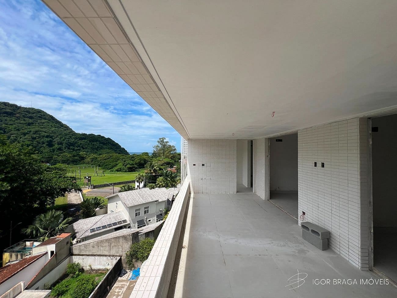 BELÍSSIMO APARTAMENTO, À 550M DO MAR E LAZER COMPLETO — foto 1