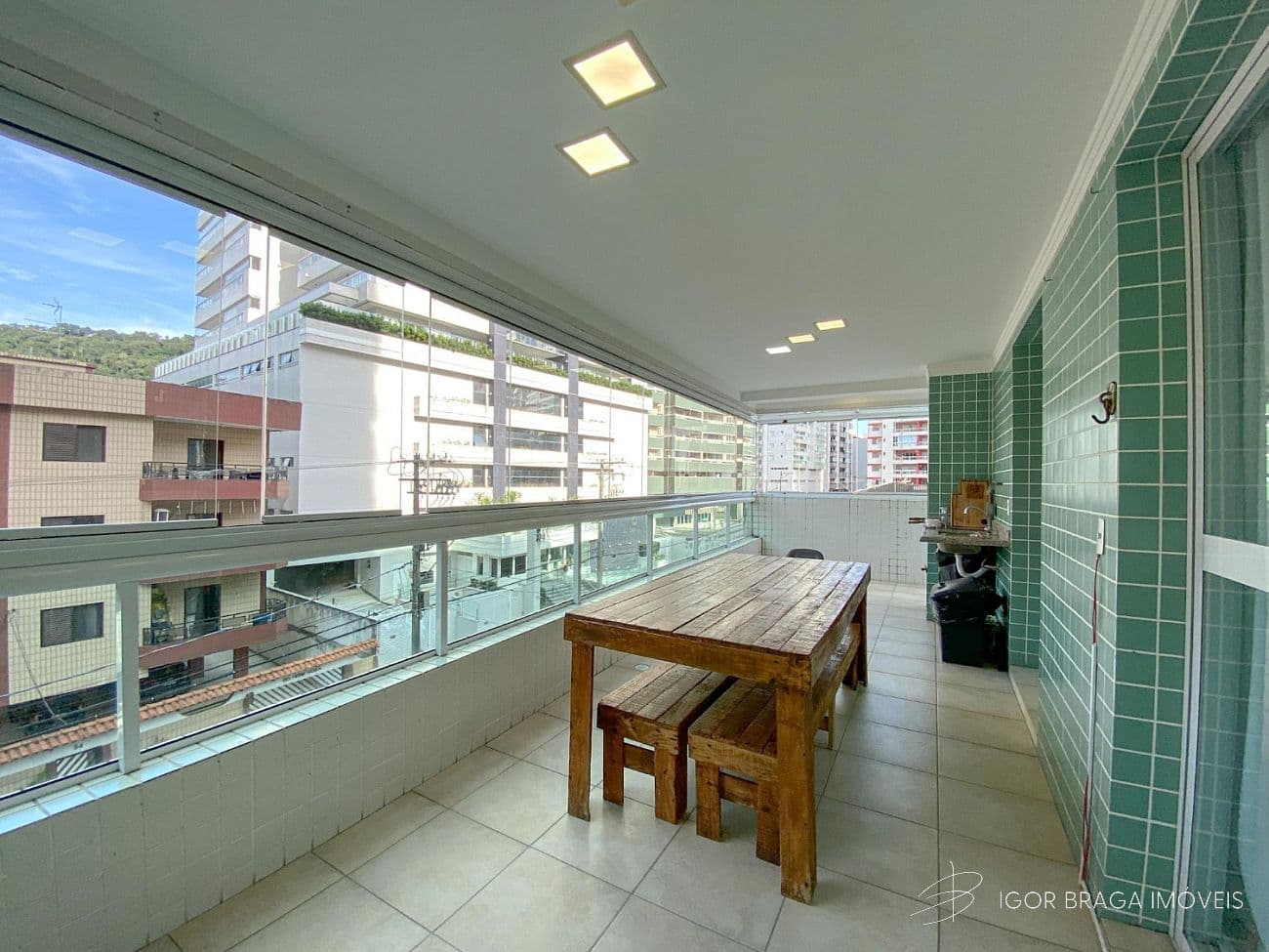 EXCELENTE APARTAMENTO A 200M DO MAR E LAZER COMPLETO — foto 1