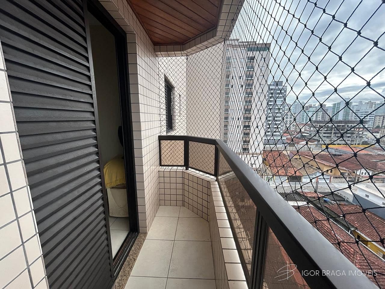 EXCELENTE APARTAMENTO A 20M DO MAR E COM AREA DE LAZER COMPLETA — foto 1