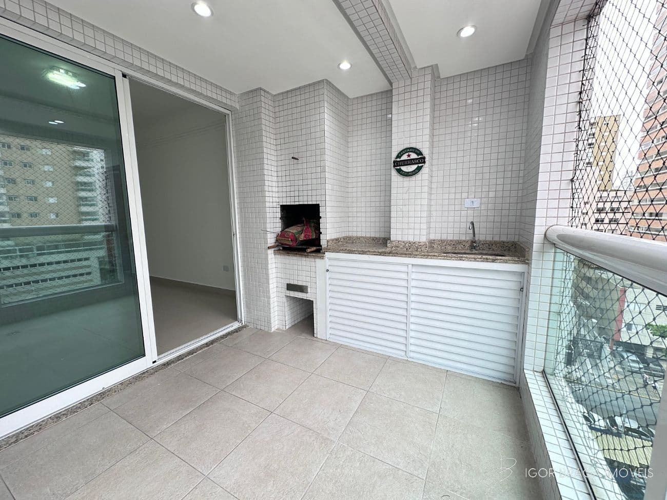 EXCELENTE APARTAMENTO COM FINO ACABAMENTO E AREA DE LAZER COMPLETA — foto 1