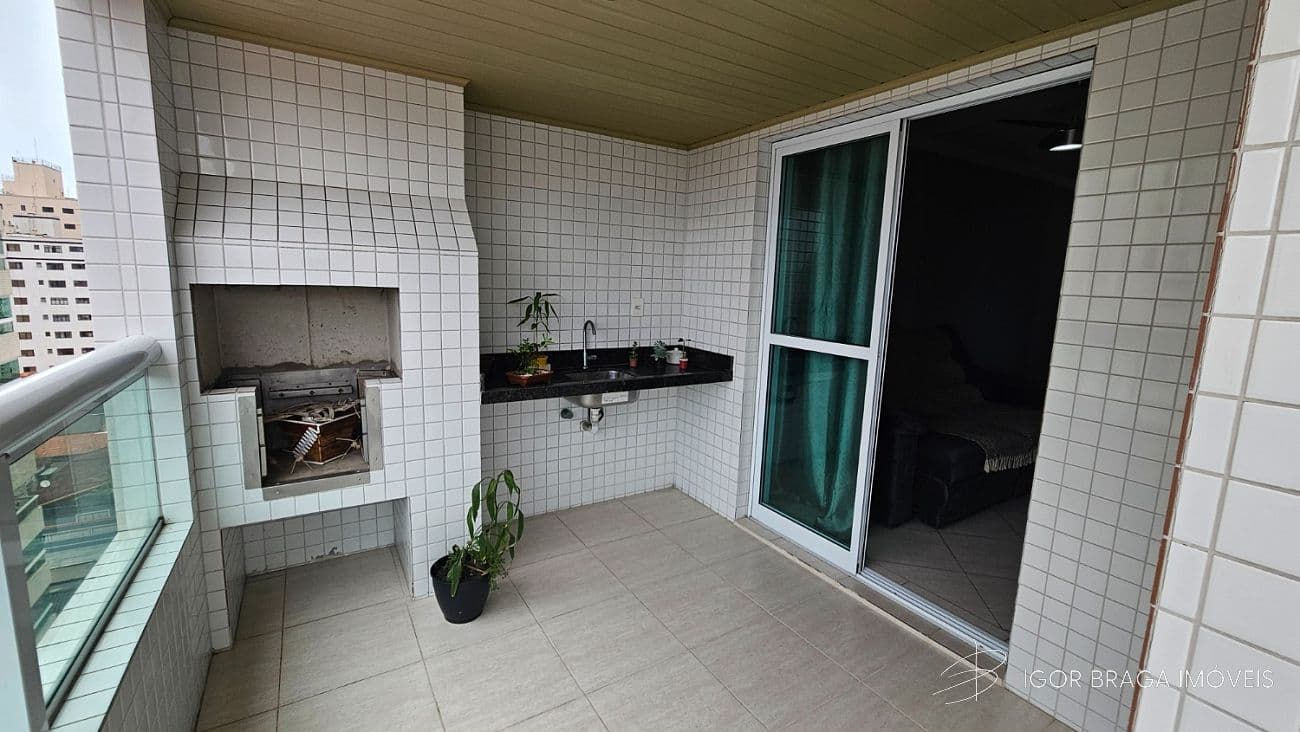 EXCELENTE APARTAMENTO A 200M DO MAR E COM AREA DE LAZER COMPLETO — foto 1