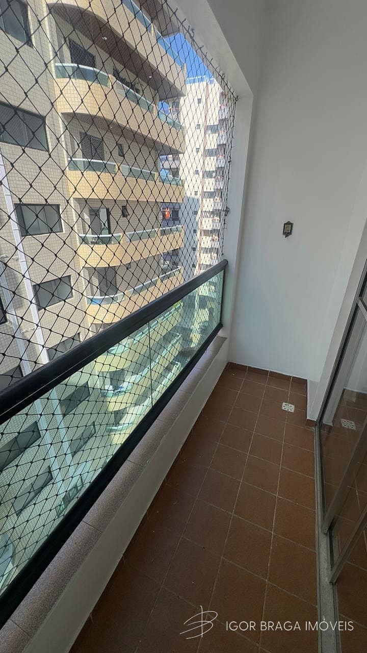 BELÍSSIMO APARTAMENTO, AMPLO, À 300M DO MAR — foto 1