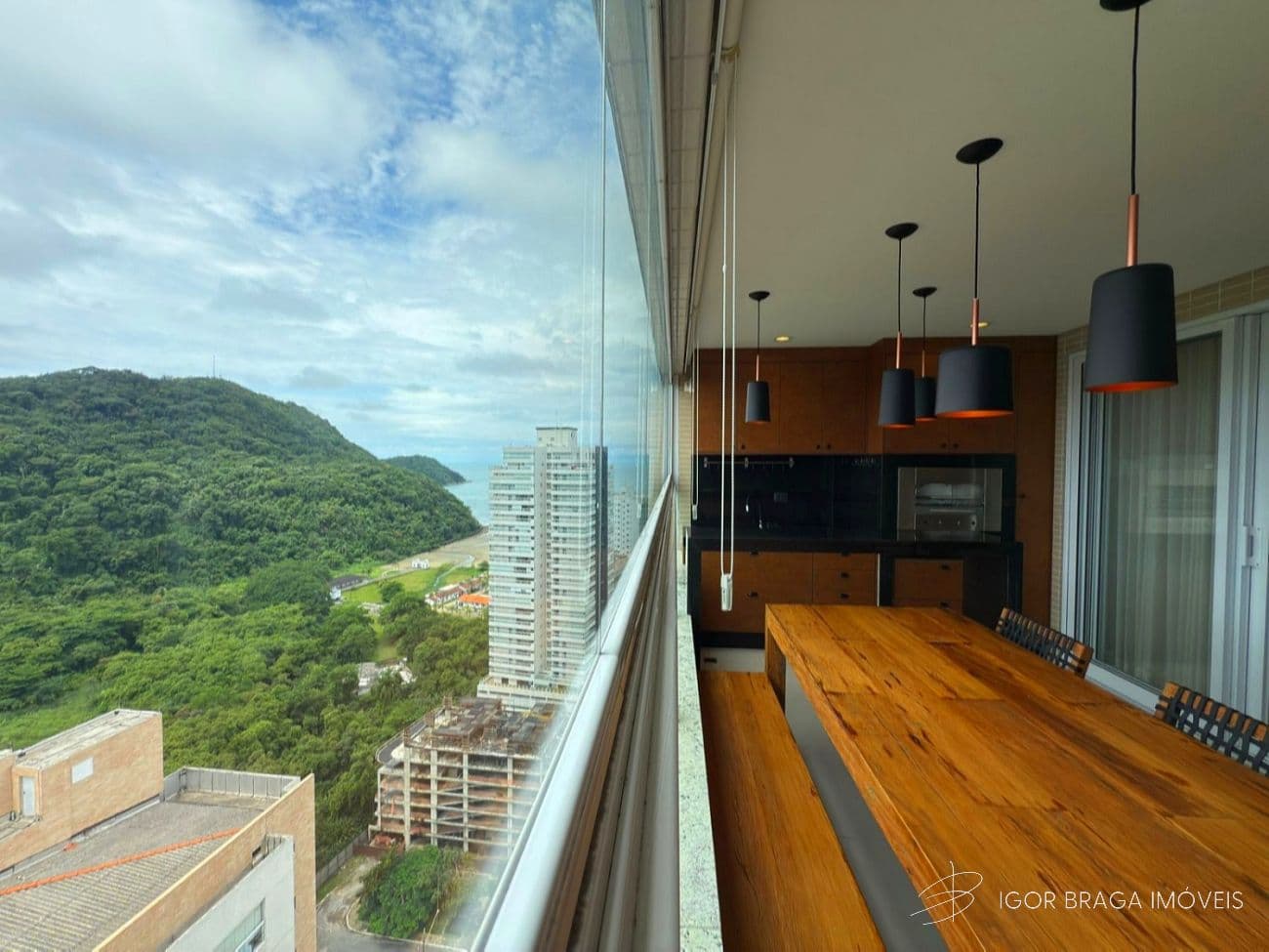 EXCELENTE APARTAMENTO, AMPLO E LAZER COMPLETO — foto 1