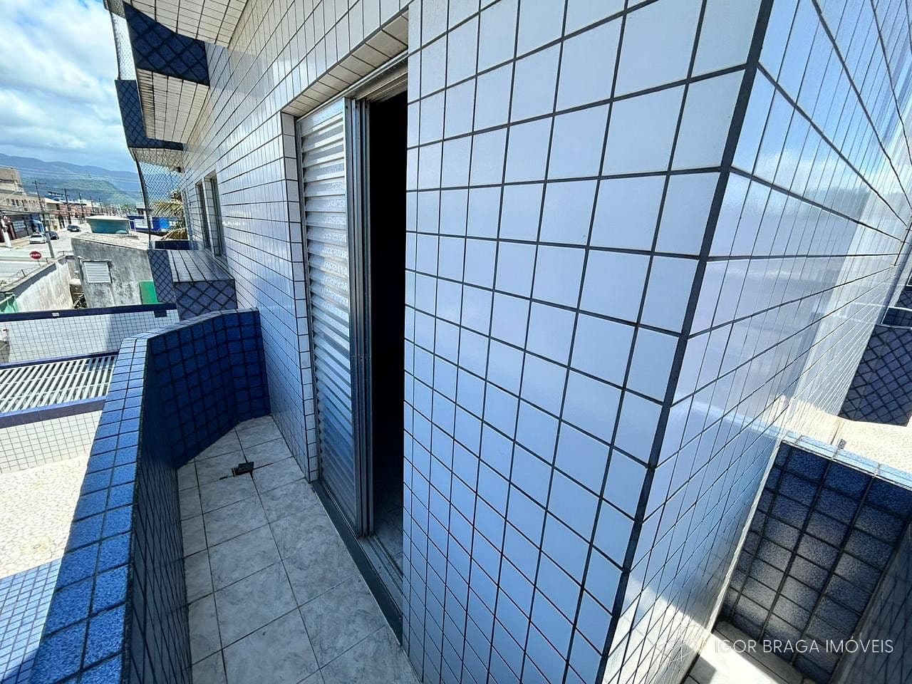 BELÍSSIMO APARTAMENTO, À 600M DO MAR E LAZER COMPLETO — foto 1