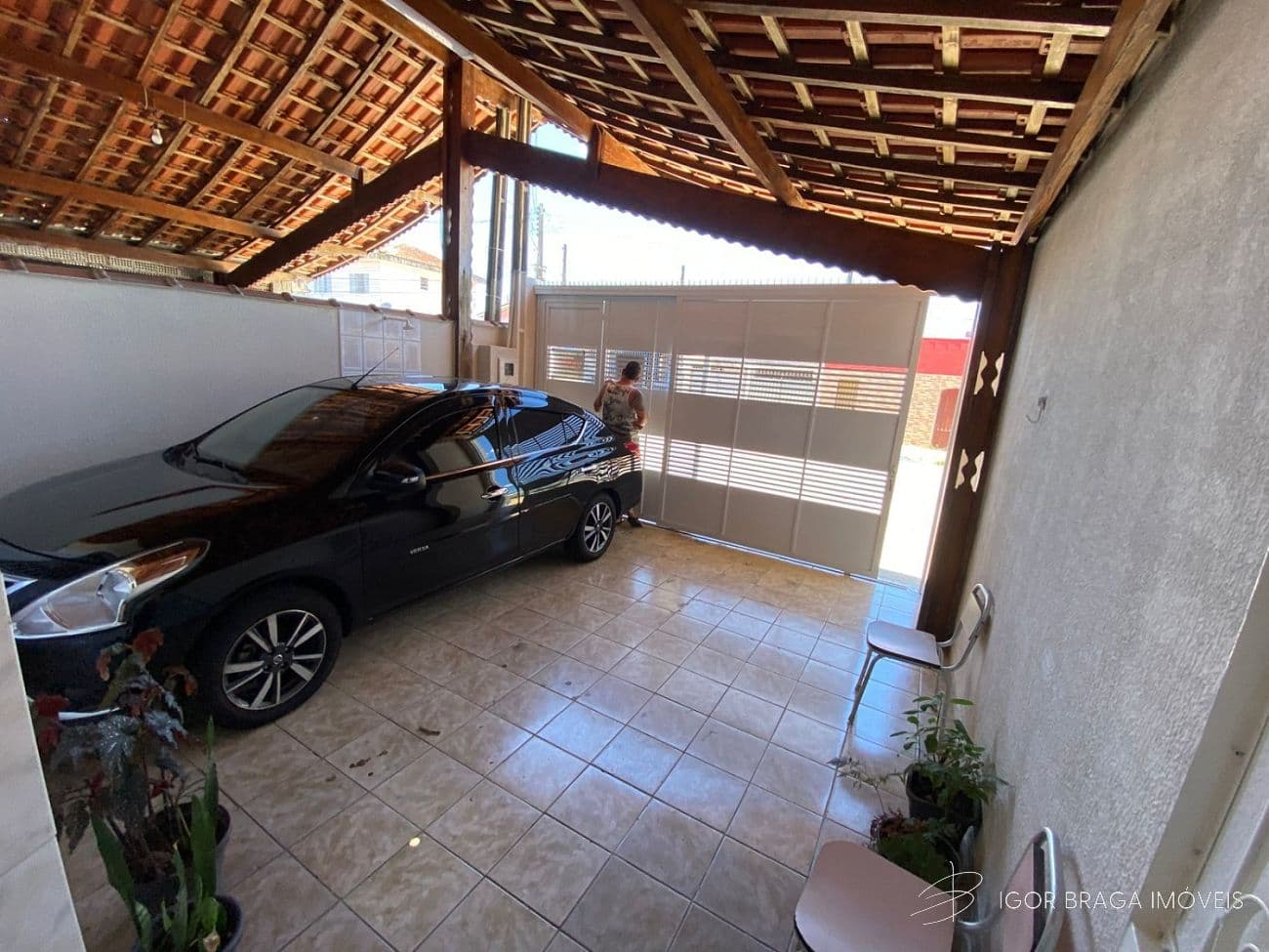 BELÍSSIMA CASA, AMPLA E À 950M DO MAR — foto 1