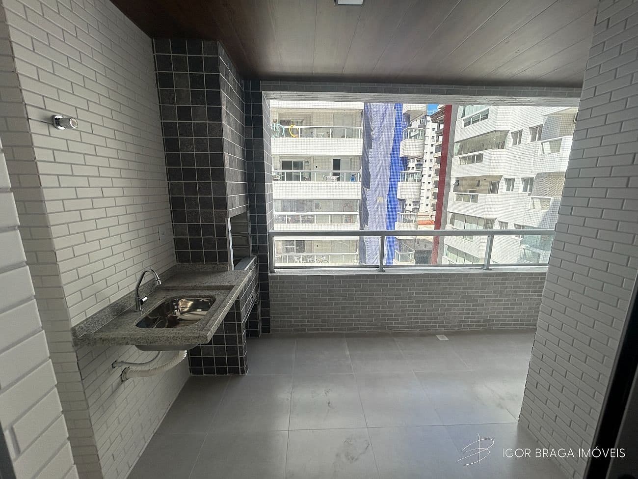BELÍSSIMO APARTAMENTO, À 550M DO MAR E LAZER COMPLETO — foto 1