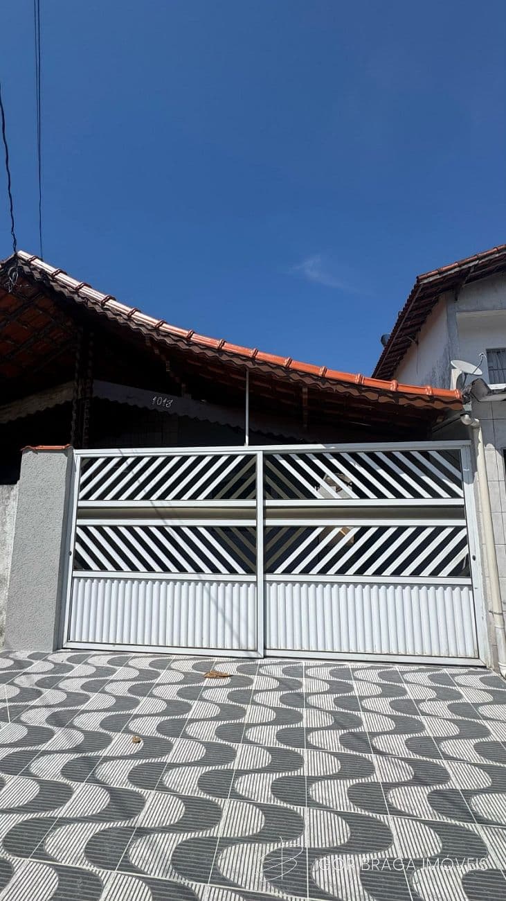 BELÍSSIMA CASA, AMPLA E ÀREA DE LAZER — foto 1