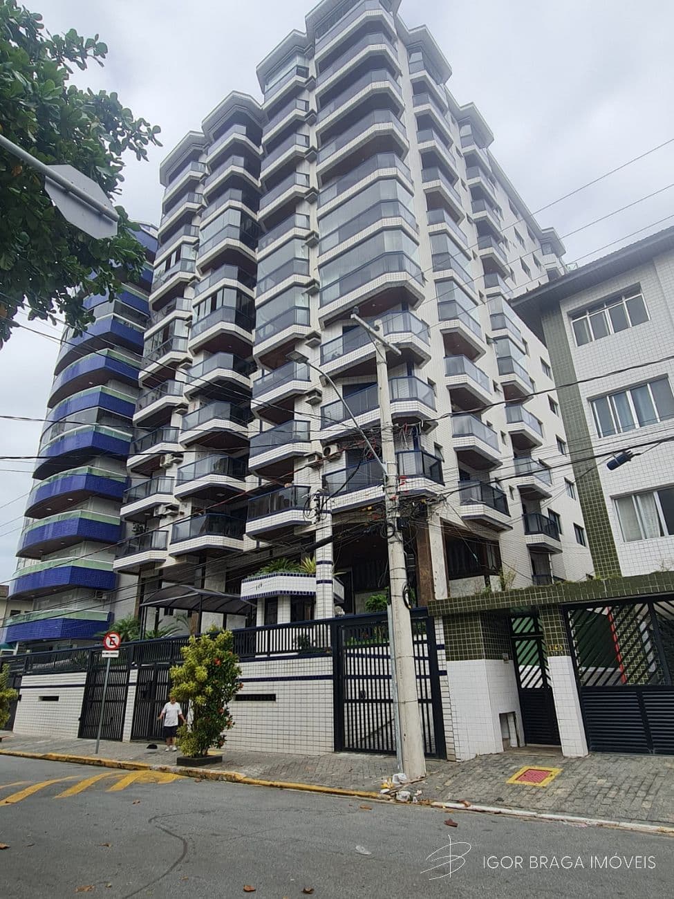 EXCELENTE APARTAMENTO A 150M DO MAR COM LAZER COMPLETO — foto 1