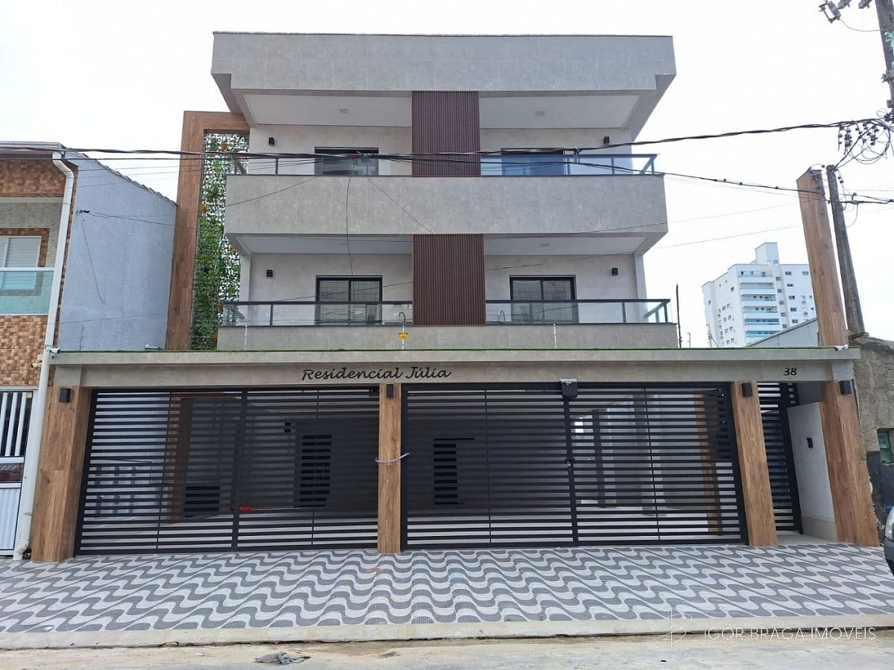 BELÍSSIMA CASA EM CONDOMÍNIO, À 30M DO MAR — foto 1