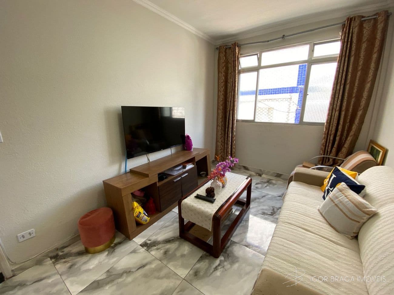 BELÍSSIMO APARTAMENTO, À 400 METROS DO MAR — foto 1