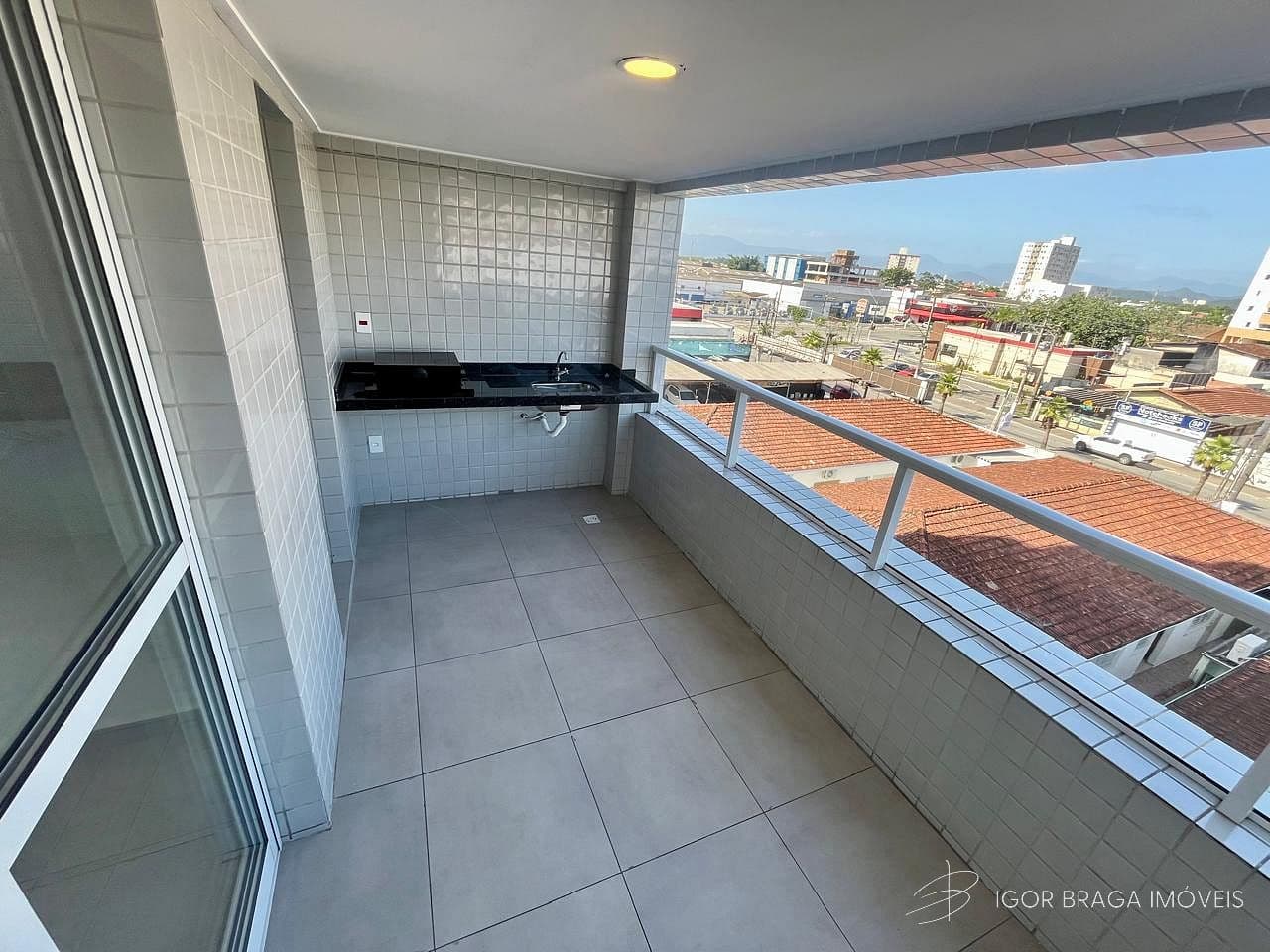 BELÍSSIMO APARTAMENTO, À 900M DO MAR E LAZER COMPLETO — foto 1
