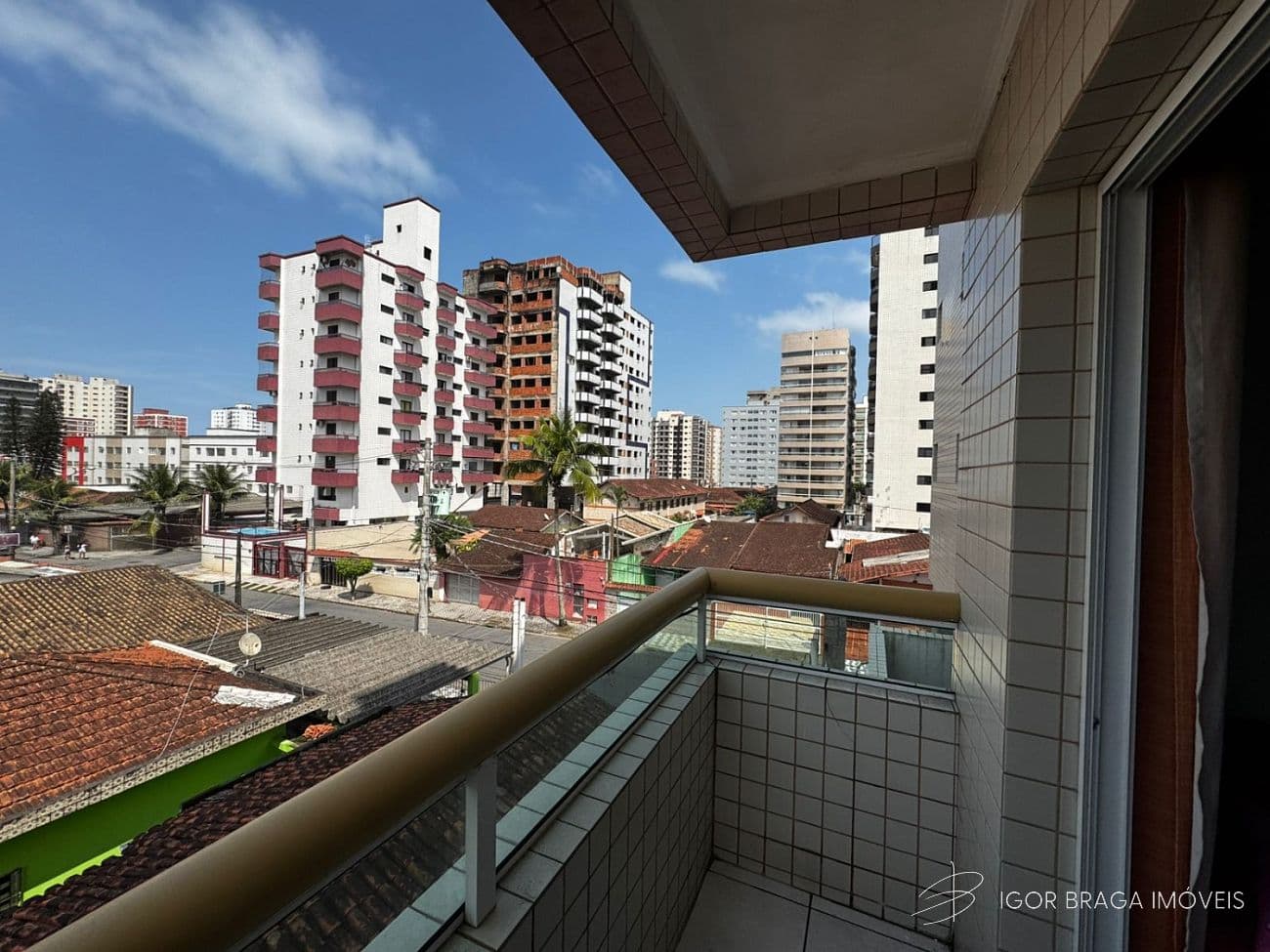 BELÍSSIMO APARTAMENTO, À 450M DO MAR E LAZER COMPLETO — foto 1